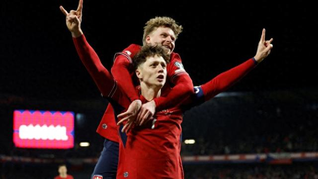 乐鱼体育官网-铁血伊拉克队抢到最后一张门票，美加墨世界杯 48 强全部出炉，你看好谁？|决赛|附加赛|刚果|世界杯预选赛|墨西哥足球队_新浪新闻